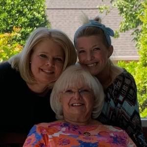 Meet your Posher, Debbie